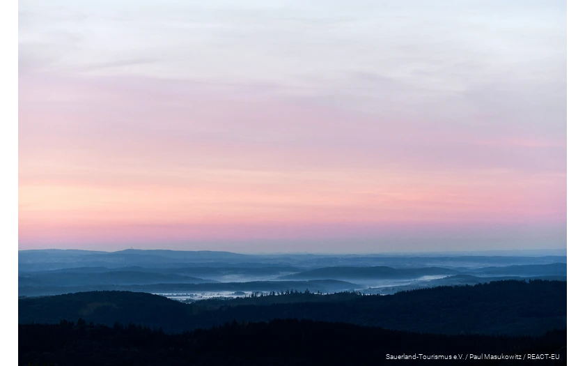 Sunrise on the Krutenberg in summer.