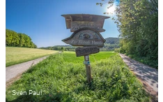 Wegweiser zu den Sehenswürdigkeiten