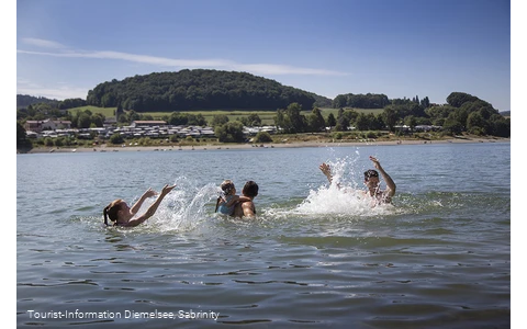Badespaß am Diemelsee