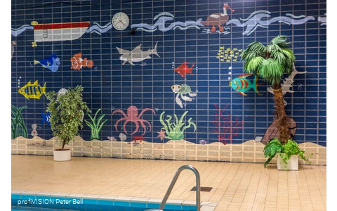 Schwimmhalle-2.jpg