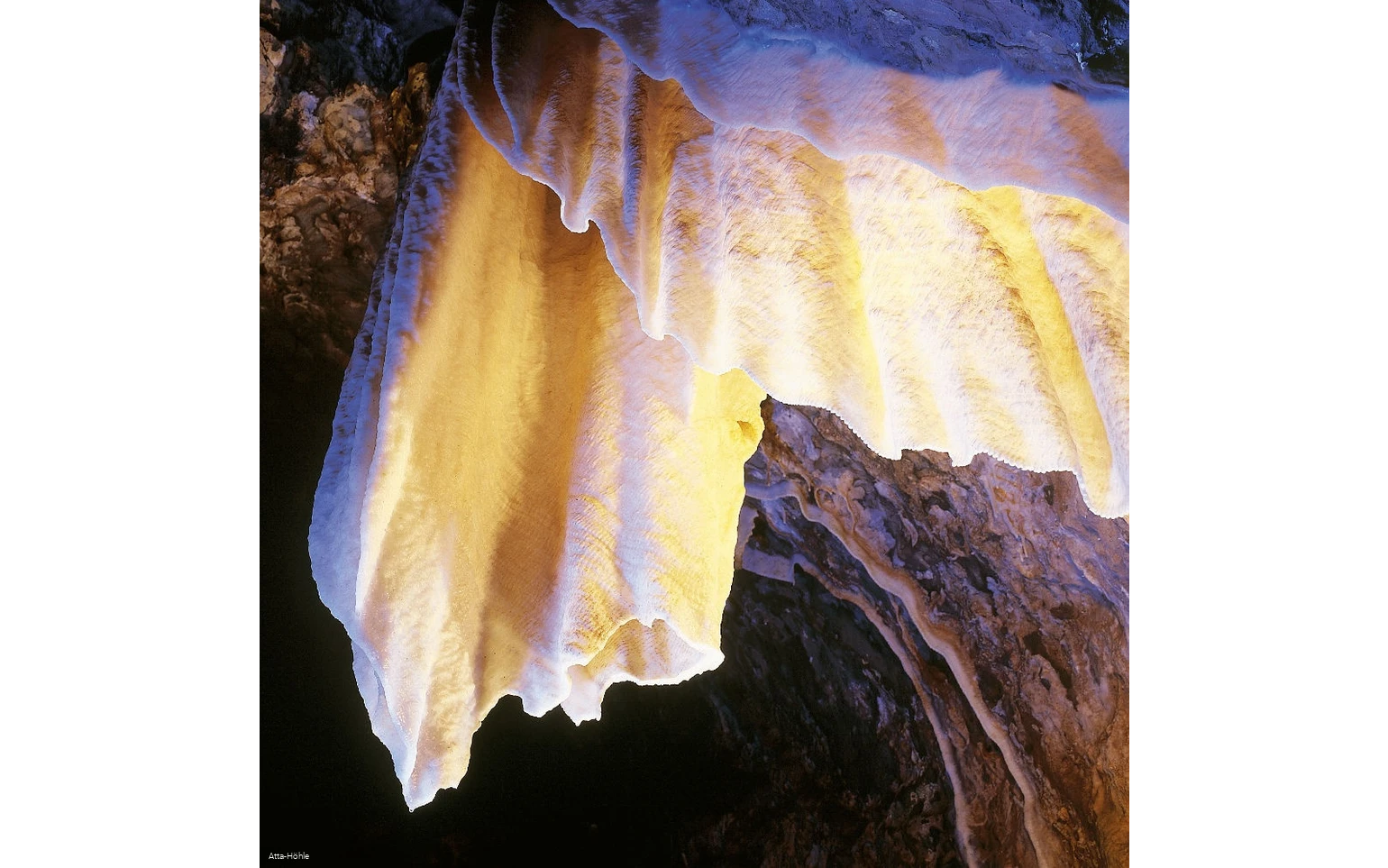 Die Atta-Höhle