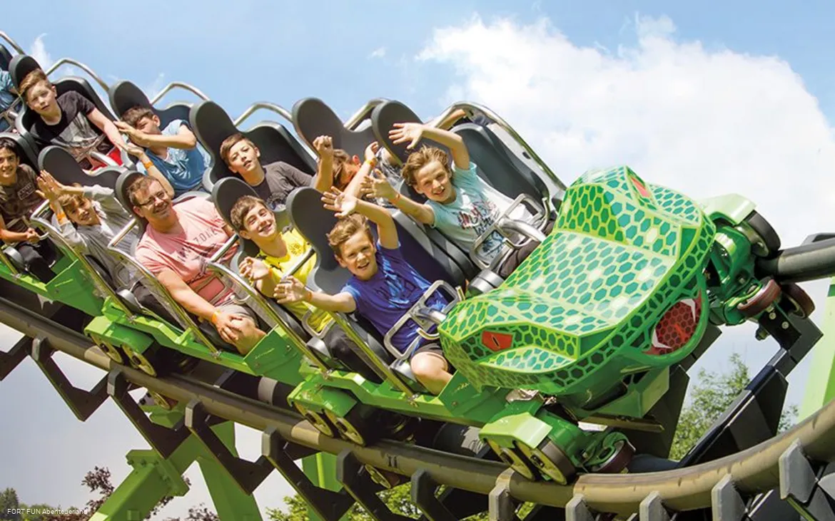 De Speedsnake achtbaan in Fort Fun Adventureland.