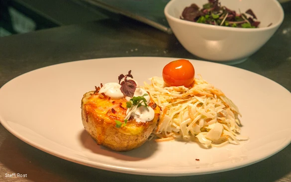 Rechtbank in de OVERSUM VELTINS Lounge.