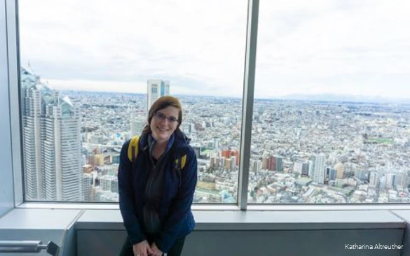 Katharina Altreuther alias "Kulturtänzer" on the road.