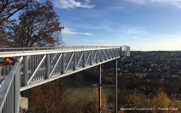 The Skywalk Möhnetal offers a breathtaking view.