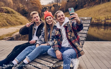 Freunde unterwegs in der Natur.jpg