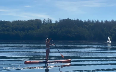 Stand up paddling