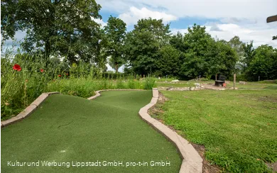 Minigolf Loesmann auf der Heide (c) KWL Kultur und Werbung Lippstadt GmbH Pro-t-in GmbH (1).jpg