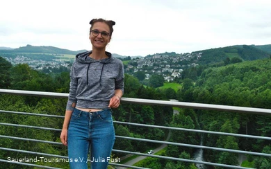 Janna Kamphof at the viewpoint of the Hennedamm.