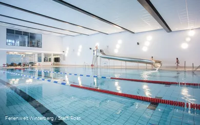 Schwimmbad Winterberg mit Rutsche