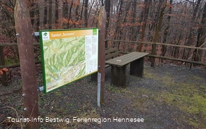 Wandertafel Wanderparkplatz Buchplette Eversberg