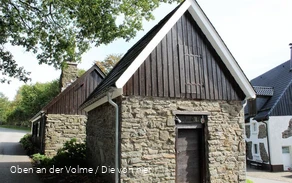 Die Gebäude der historischen Anlage