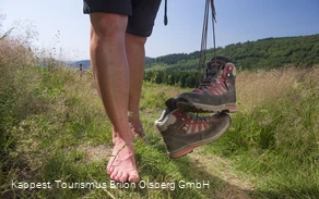 Barfuss gehen auf dem Kneippweg
