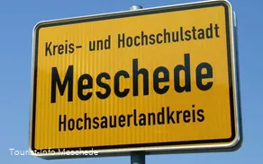 Kreis- und Hochschulstadt Meschede, Ortsschild