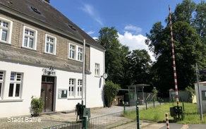  Bahnhofempfangsgebäude Binolen