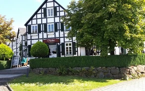 Einkehrmöglichkeit der Warsteiner Brauerei Plückers Hoff Einkehrmöglichkeit der Warsteiner Brauerei Plückers Hoff