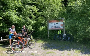 Auf der Agger-Bigge-Runde vor dem Wegeringhauser Tunnel.jpg Auf der Agger-Bigge-Runde vor dem Wegeringhauser Tunnel.jpg