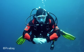 diver-668777_pixabay.jpg