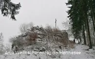 Kreuzberg mit Kreuz