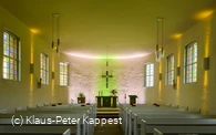 lichterkirche-rattlar-lichtspiel-dezent c) tourist-info-willingen-klaus-peter-kappest.jpg