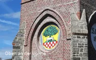 Das Stadtwappen ziert die Fassade