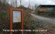 Beginn des Wogenweg am Hennesee, unterhalb H1 am See