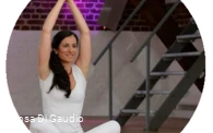 Yoga Rosa