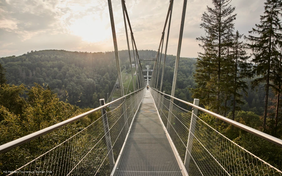 Skywalk Willingen im Gegenlicht