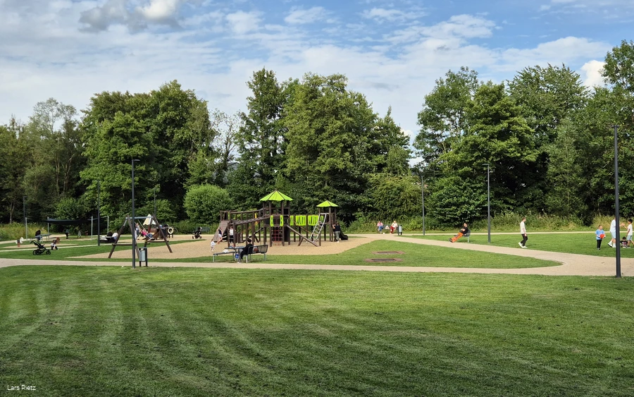 Lennestadt_Grevenbrück_Veischedepark mit Wiese_Tourist-Information Lennestadt & Kirchhundem_Lars Rietz.jpg