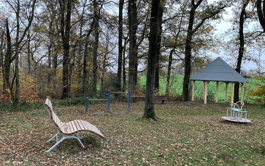 Wetterschutzhütten Wienhagen_Wegespinne_Gesamtansicht.JPG