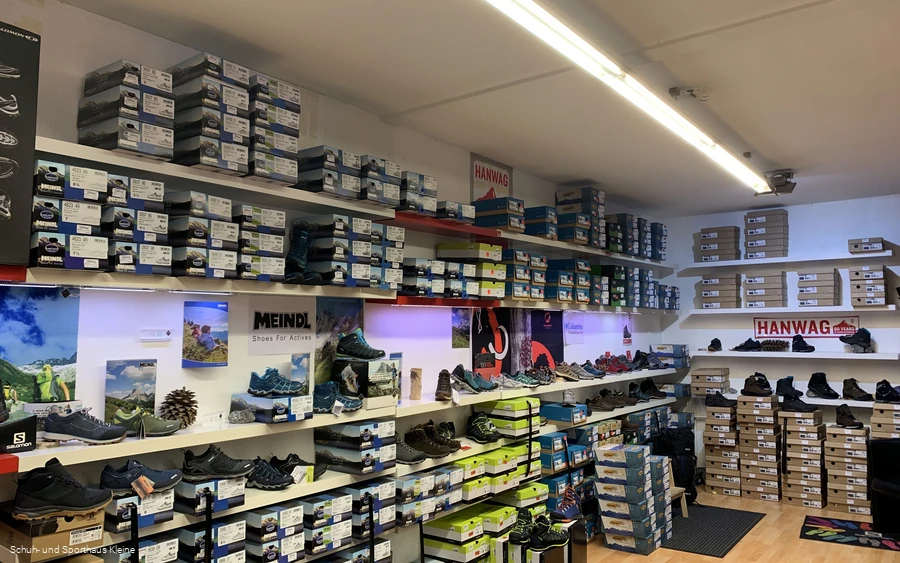 sport-kleine-wanderschuhe.jpg sport-kleine-wanderschuhe.jpg