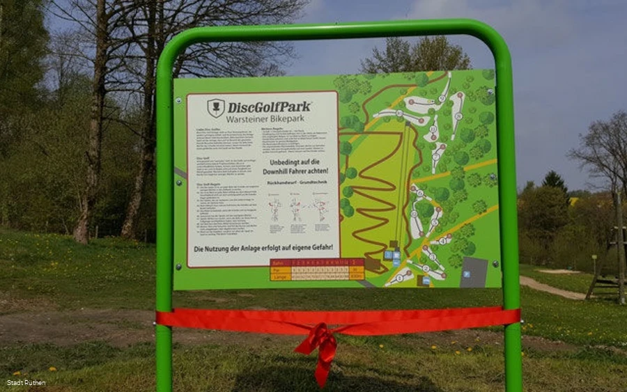 Übersichtsplan der Disc-Golfanlage am Rabennest