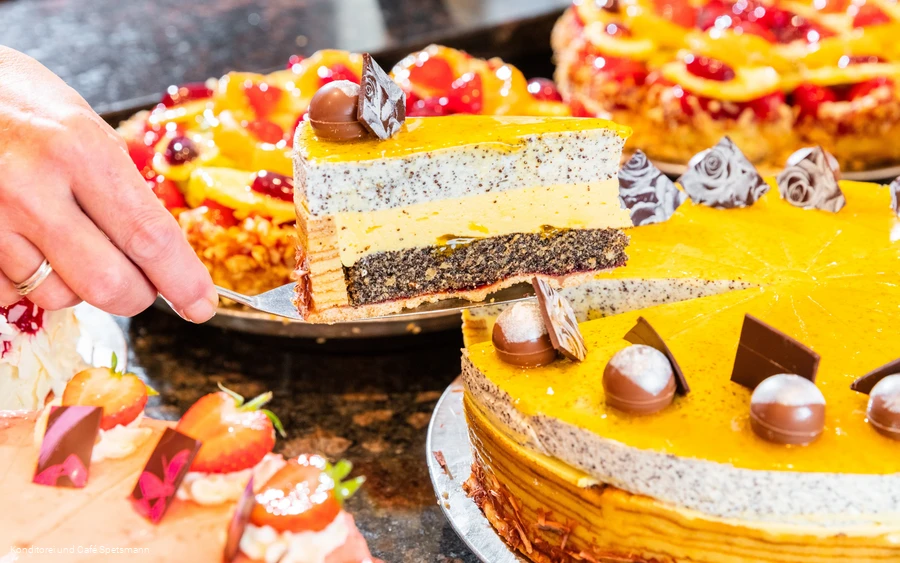 Mango Mohn Theke.jpg Mango Mohn Theke.jpg