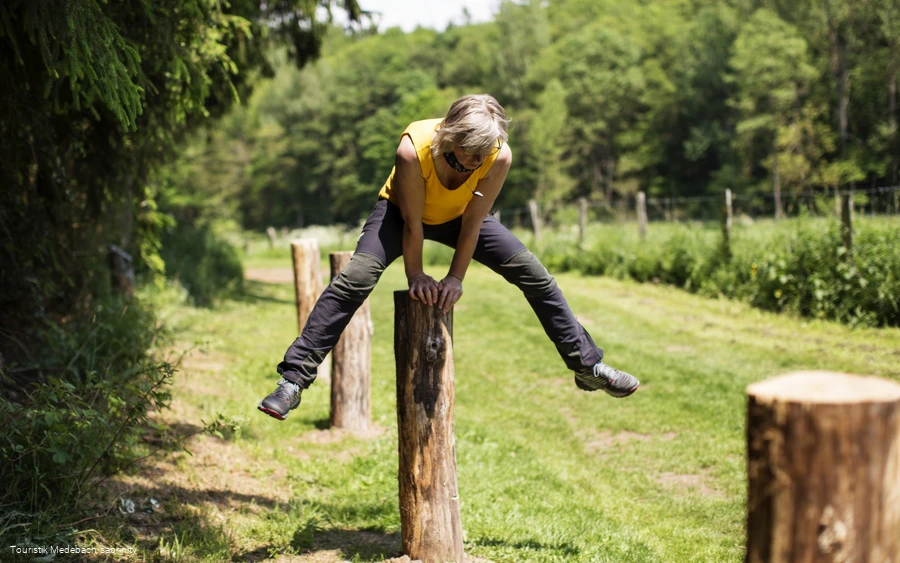 Auf den Erlebnispfaden in Medebach haben auch die Großen Spaß