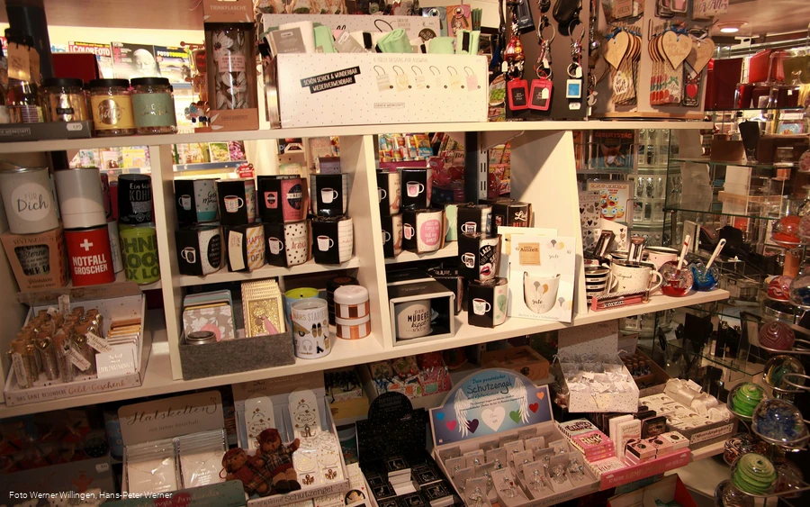 foto-werner-willingen-geschenkartikel.JPG