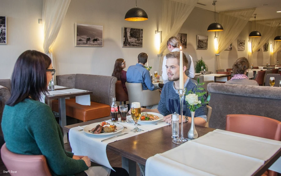 The restaurant in the OVERSUM VELTINS LOUNGE.