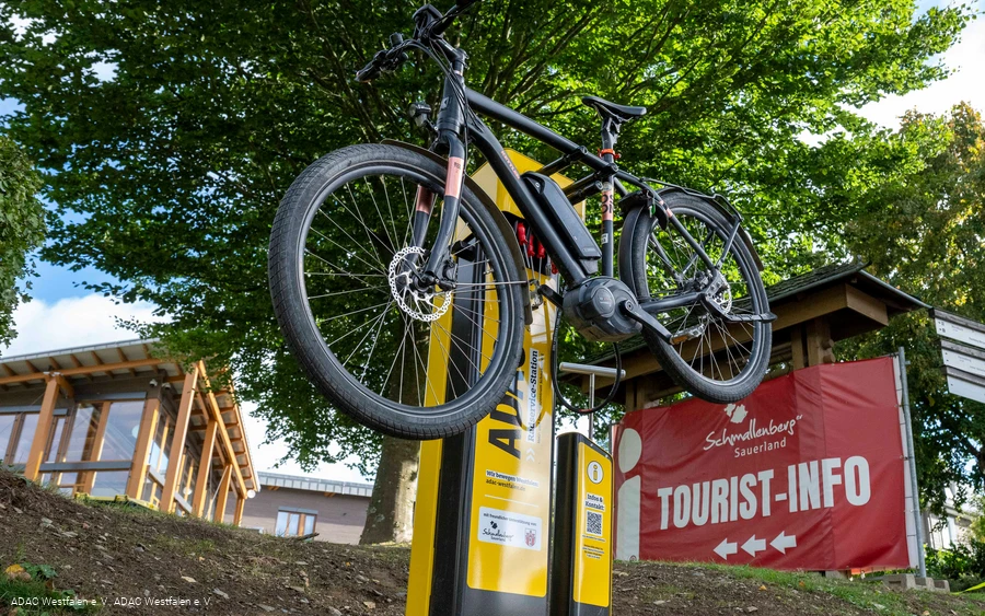 ADAC Radservice-Station am Holz- und Touristikzentrum Schmallenberg