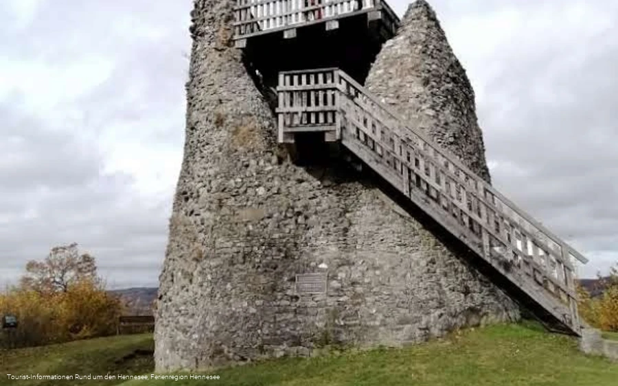 Burgruine Eversberg - Herbst