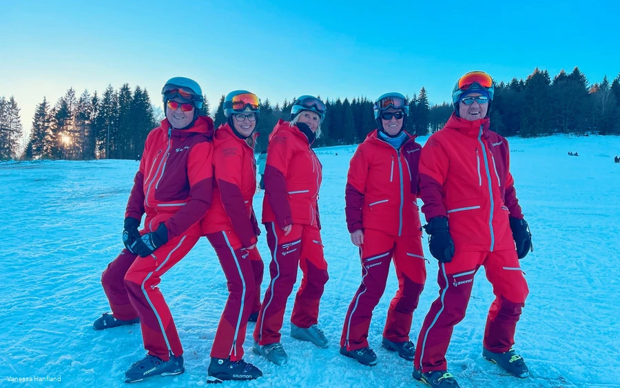 Skischule Eschenberg Lift - Skilehrer, Vanessa Hanfland.jpg