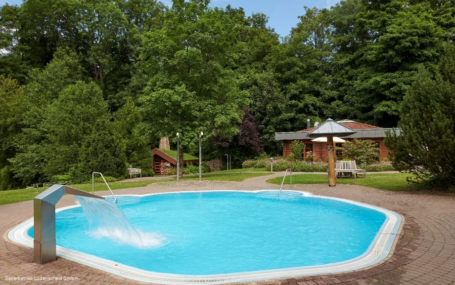 Wasserbecken Wasserbecken