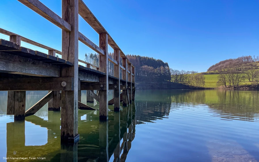 Badesteg an der Badestelle Hunswinkel, Listertalsperre
