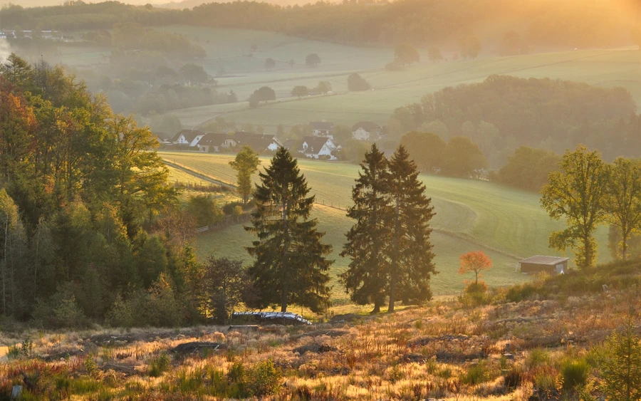 Berlinghausen und unteres Brachtpetal 
