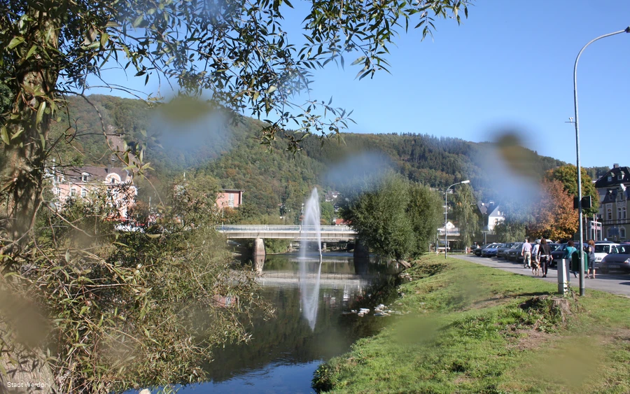 Werdohl_Landschaft_LenneFontäne.jpg