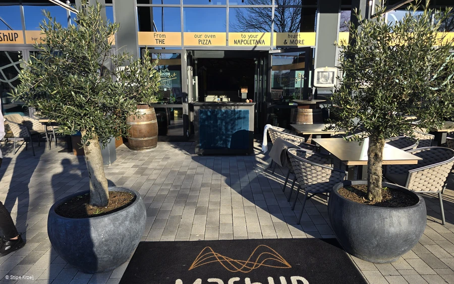 1000090477.jpg 1000090477.jpg