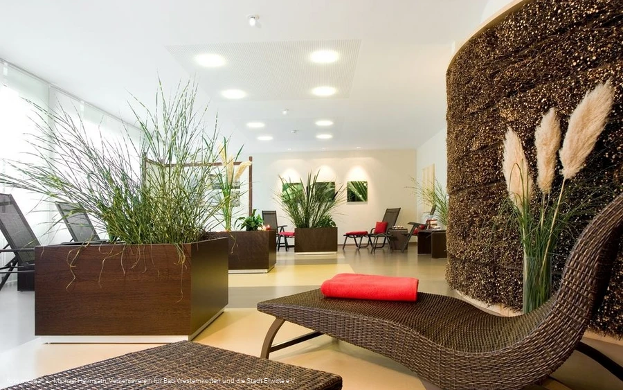 Auch im Ruheraum spiegelt das hieimelige Ambiente Auch im Ruheraum spiegelt das hieimelige Ambiente