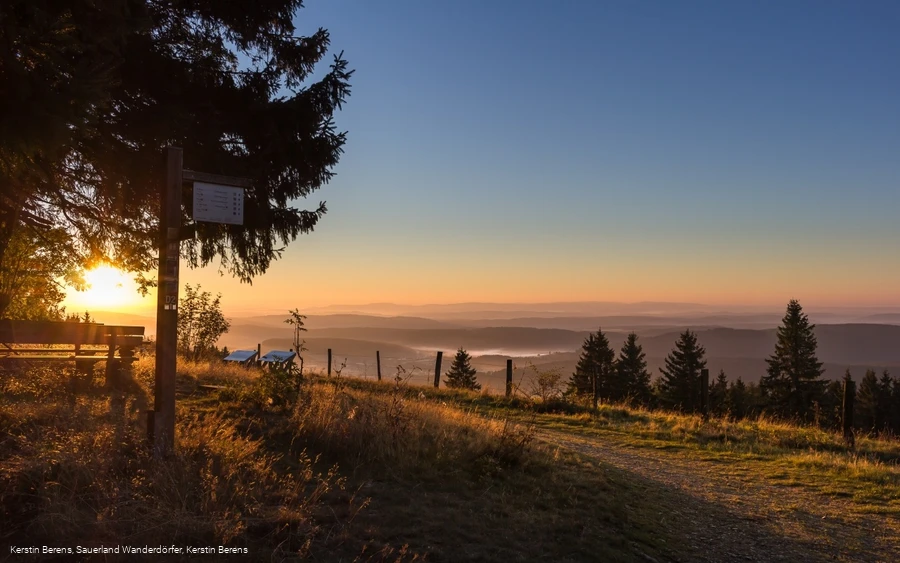 Sonnenaufgang am Aussichtspunkt Kalied