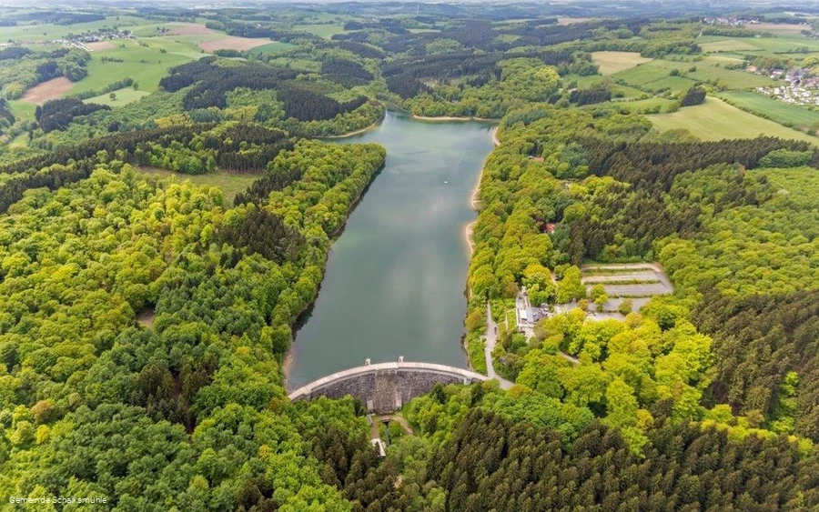 Luftbild der Talsperre