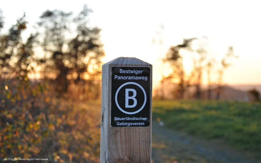 Wegmarkierung am Bestwiger Panoramaweg