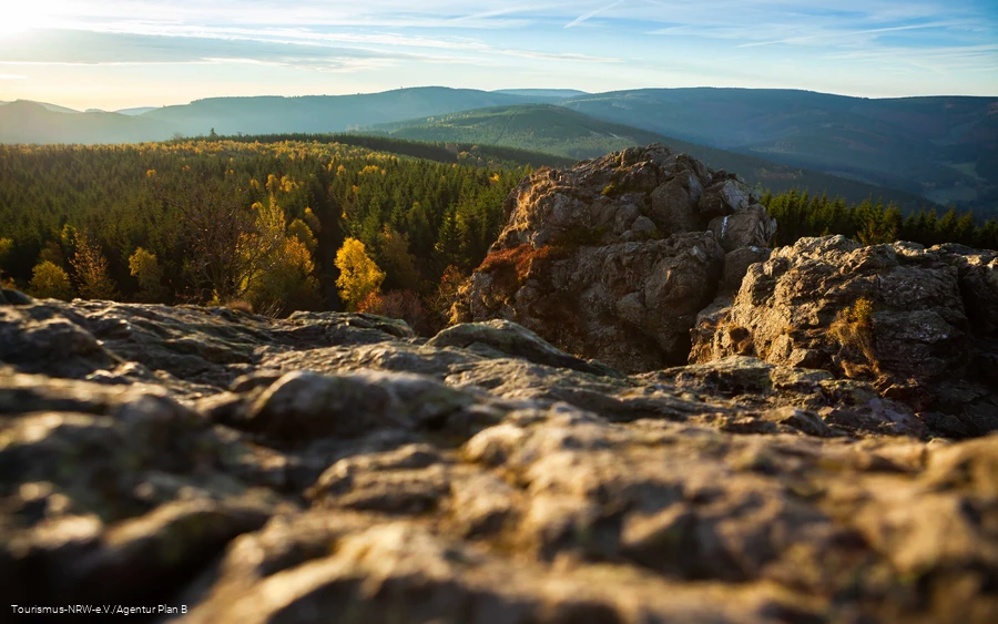 Far-reaching view from the Bruchhauser Steine.