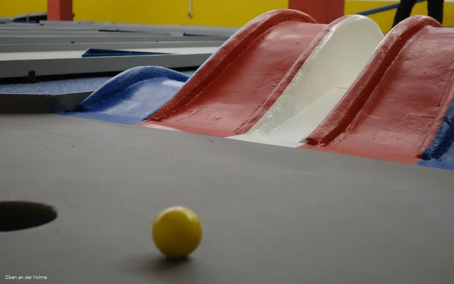 Mit Präzisionsarbeit über die Hindernisse